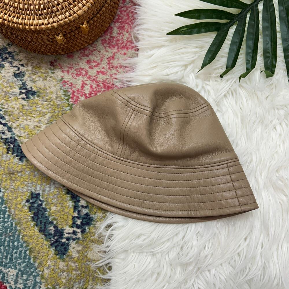 Aritzia Babaton Sandra Bucket Hat Vegan Leather Faux Leather Brown Tan XS/S